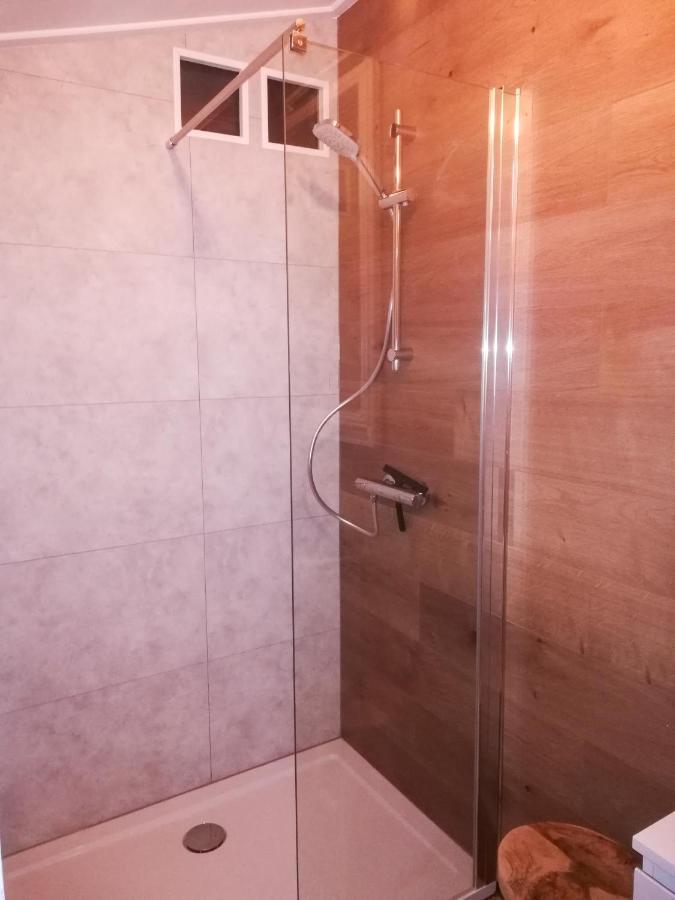 Grytmanshoeve, Vakantiehuis Met Glamping Niawier Esterno foto